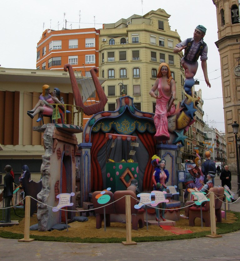 Totfalles: Plaza Mercado de Ruzafa
